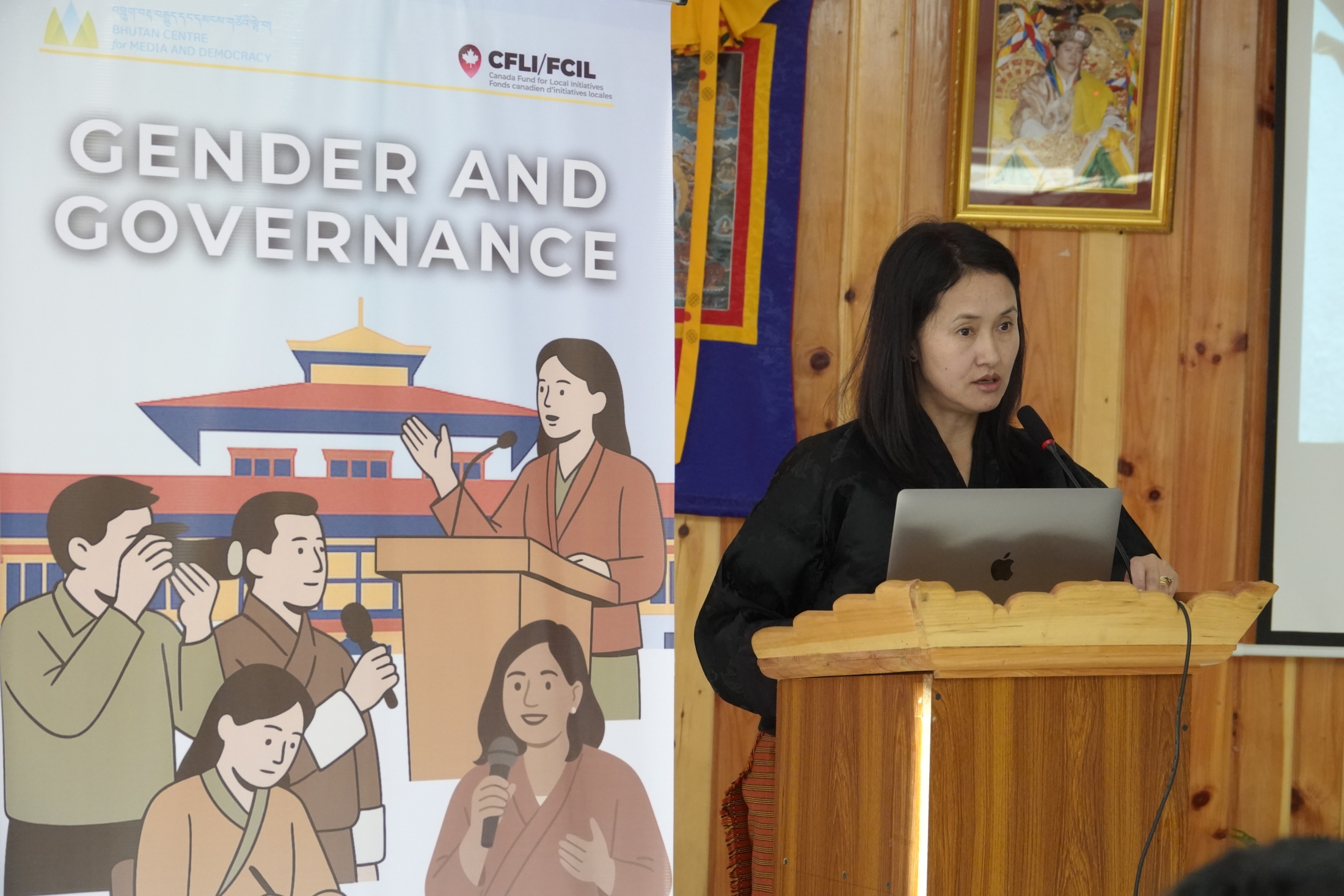 Tandin conducting a gender-sensitive reporting training for media focals in Bhutan.
